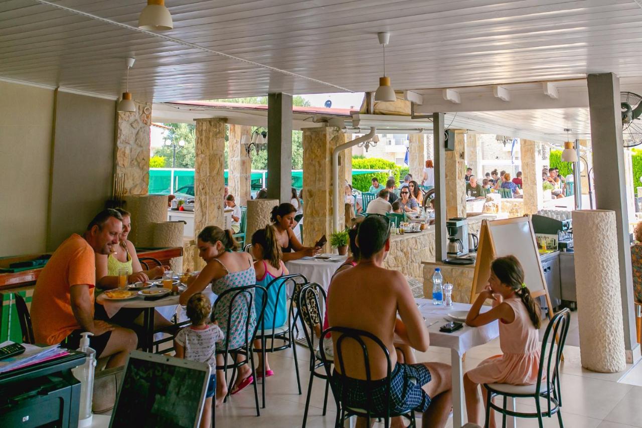 Golden Residence Family Resort Pefkochori Exterior photo